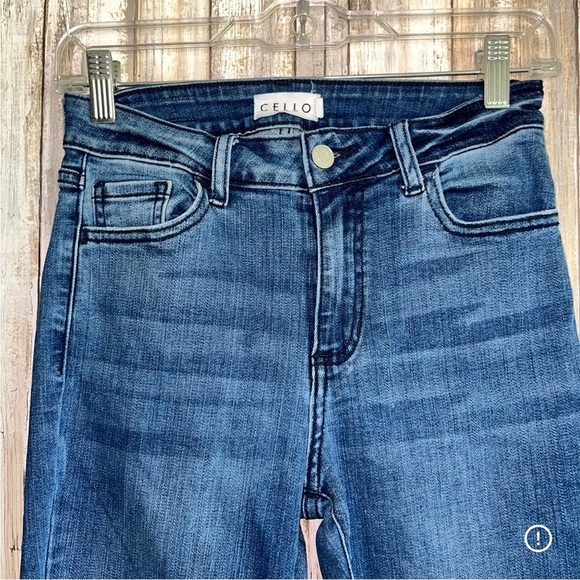 Cello Fray Bottom Unique Hem Ankle Jeans - Picture 3 of 6